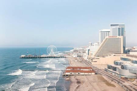 2Br 3Ba Ocean Front Condo On The Boardwalk Cozysuites 애틀랜틱시티 외부 사진