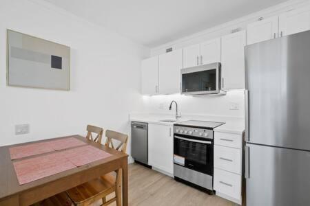 2Br 3Ba Ocean Front Condo On The Boardwalk Cozysuites 애틀랜틱시티 외부 사진